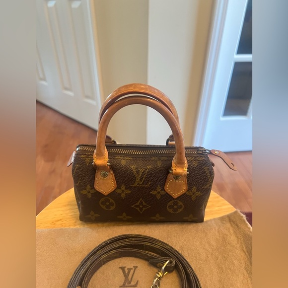 Louis Vuitton Nano Speedy - Picture 5 of 10